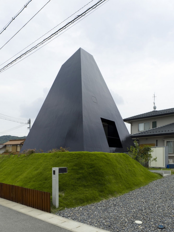 日本 の 変わっ た 家