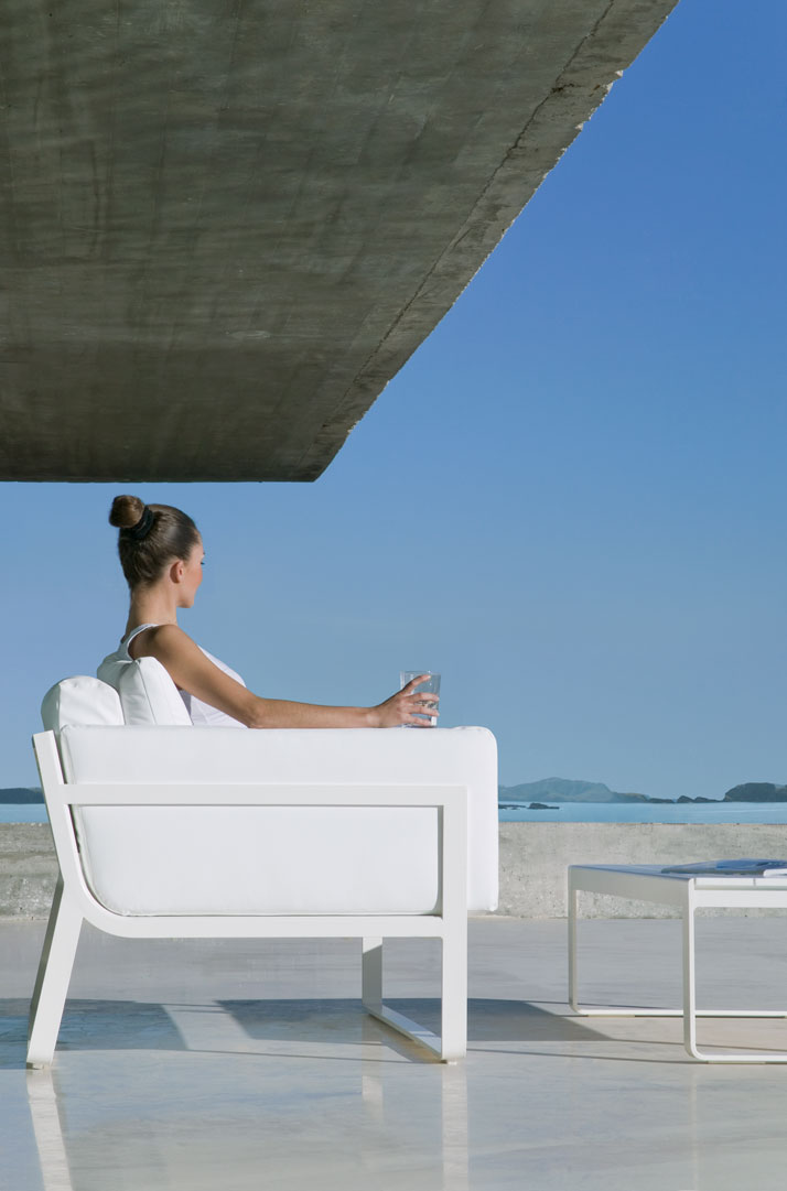 from FLAT series of outdoor furniture by Gandiablasco