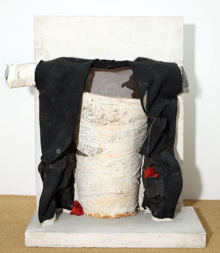 Vlassis Caniaris, Interrogation, 1969, plaster, wire, fabric, plastic, 110x60x50cm.Courtesy of The Breeder, Athens