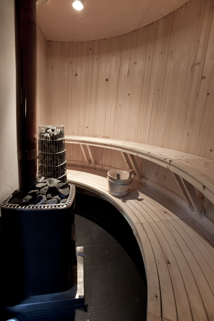 The Tree Sauna (interior)Photo © Peter Lundstrom, WDO | Treehotel