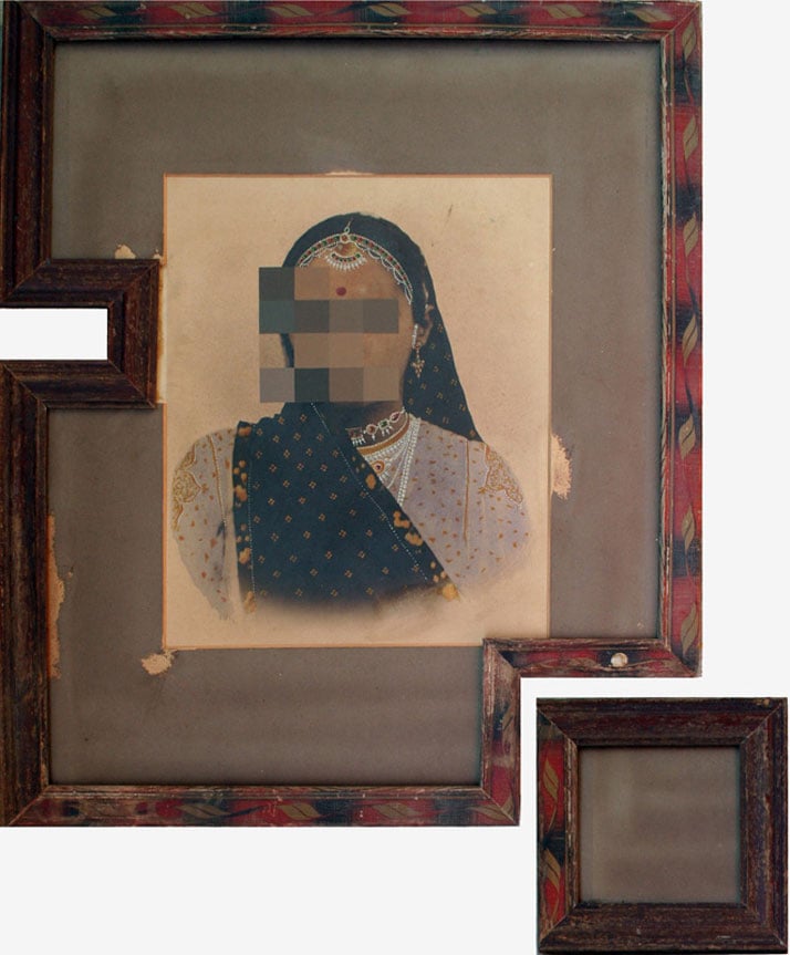 Nandan Ghiya / #61, Download Error, 2011Acrylic on Photographs &amp; Wooden FramesTaille : 74x61cmphoto © Galerie Paris-Beijing