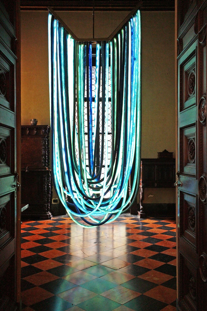 Blue Chandelier designed and realized by Nacho Carbonell for Vionnet. LED, rubber tubes, broken glass. Photo by Tatiana Uzlova.