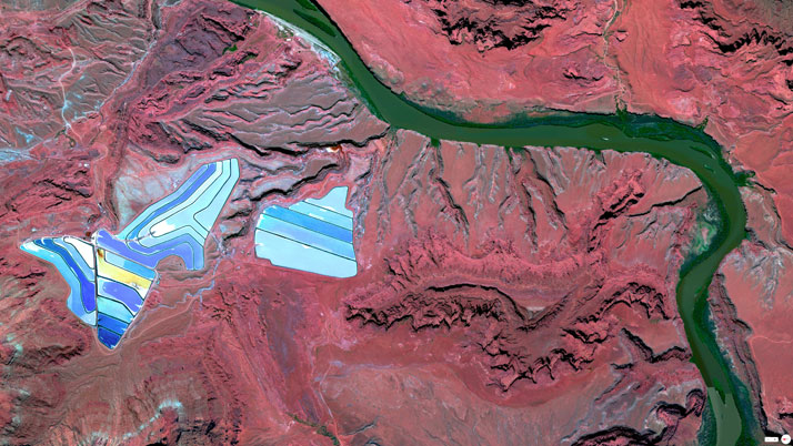 Settling ponds of Intrepid Potash mine, Moab, Utah.Overview captured with Apple Maps. Satellite imagery from Digital Globe.Copyright 2014, Daily Overview.