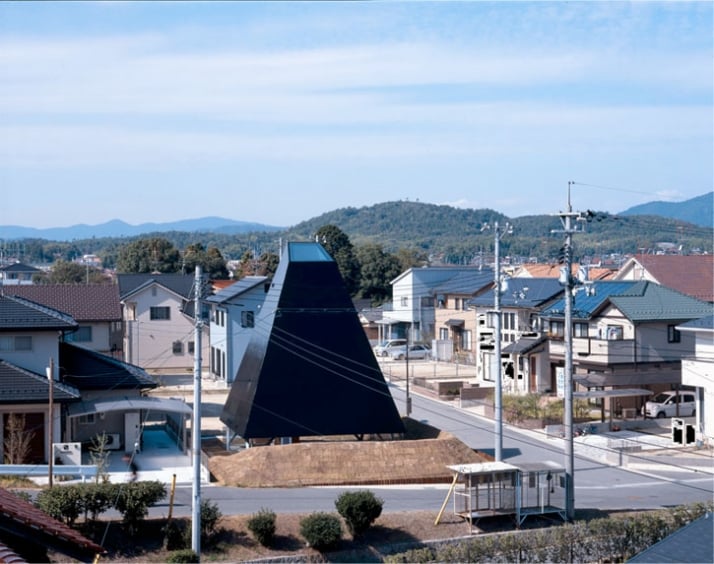 under comstruction /// photo © Toshiyuki Yano (Nacasa&amp;amp;Partners Inc.)