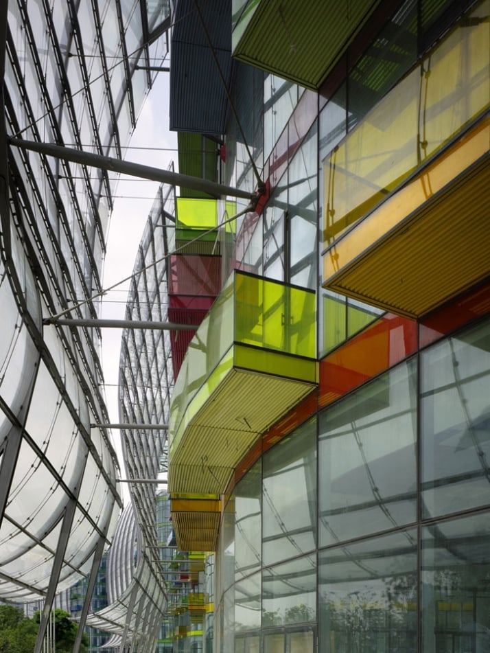 Inside the Wave Facades, forming winter garden spaces populated with colourful balconies, to become &#039;hanging gardens&#039; on completion photo © Christian 