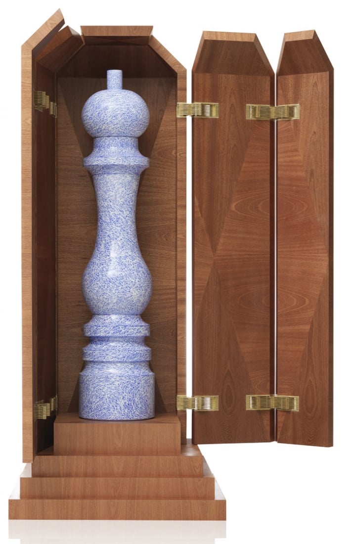 Pepper Box mahogany veneer, brass Collection Zuiderzee Museum Peppermill earthenware with hand scratched top glaze