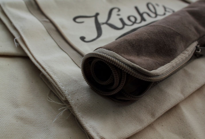 Kiehl’s tote bag (making of - detail), photo @ Costas Voyatzis for Yatzer.com