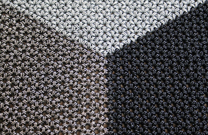 Yachiyo metal rug (detail), photo © Philippe Malouin