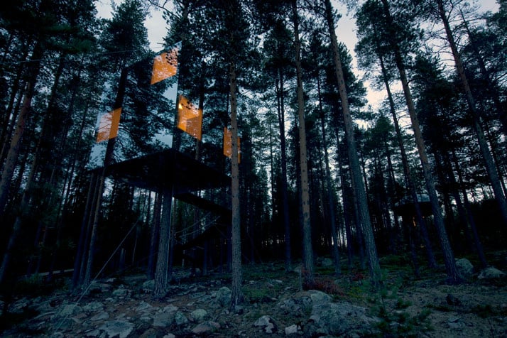 The Mirror cubePhoto © Peter Lundstrom, WDO | Treehotel