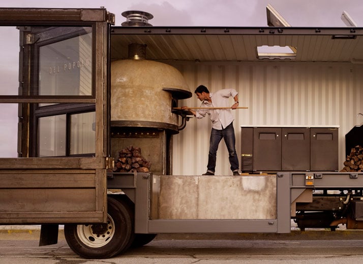 Jon Darsky &amp;amp; his mobile pizzeria Del Popolo Photo © Matthew Millman