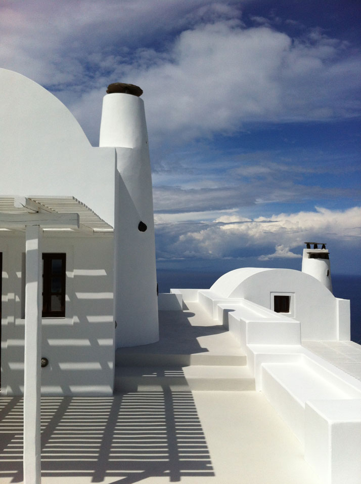 photo © Aenaon Villas, Santorini, Greece