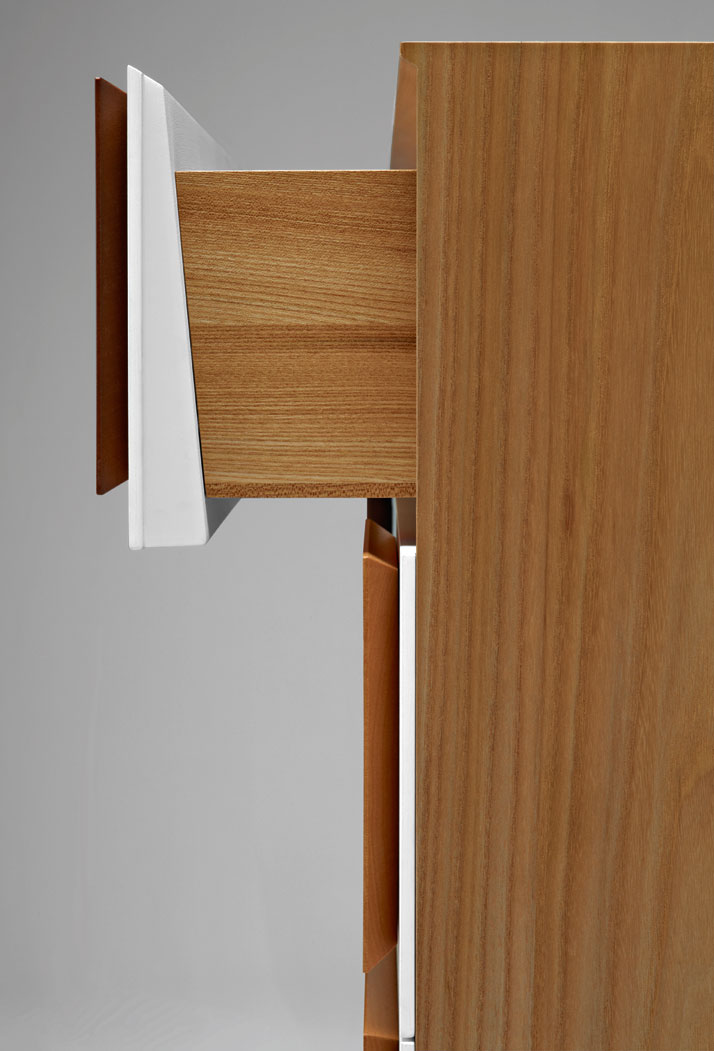 (detail) Chest of drawers from Ponti&#039;s Cassettone series designed in 1956. Courtesy of Molteni&amp;amp;C.