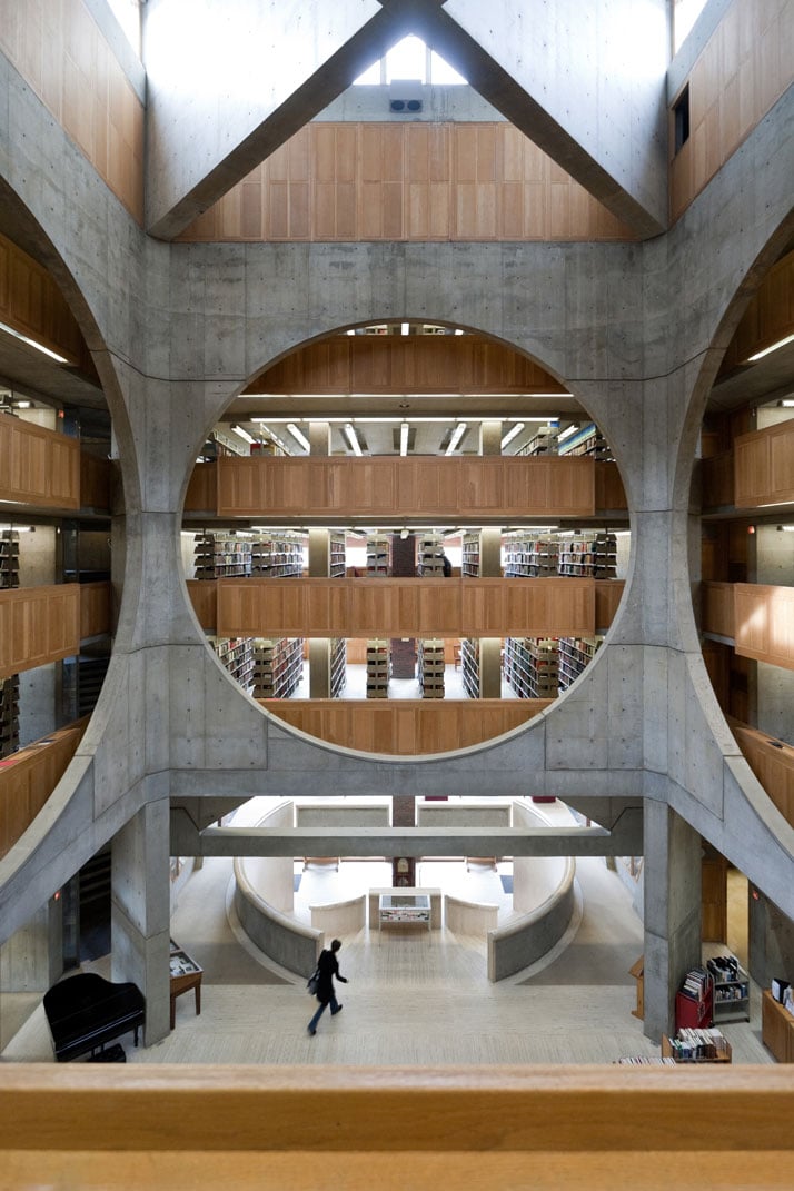 Library, Phillips Exeter Academy, Exeter, New Hampshire, Louis Kahn, 1965–72.© Iwan Baan.