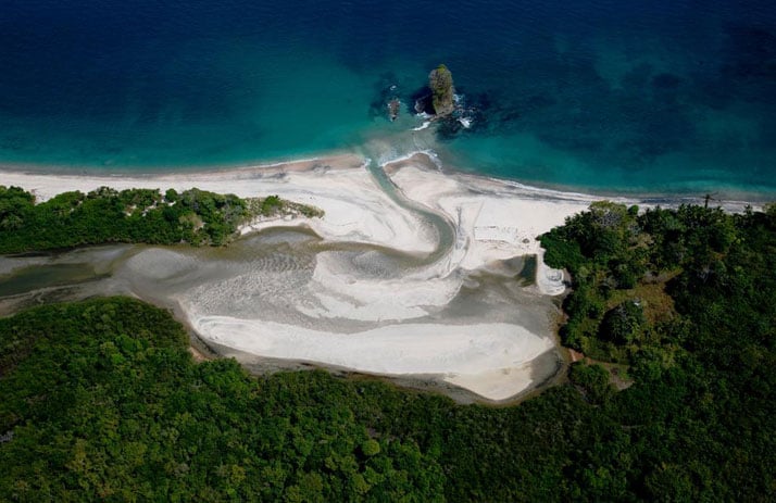 珍珠群岛：巴拿马共和国巴拿马湾的国王岛。照片© Yann Arthus-Bertrand。