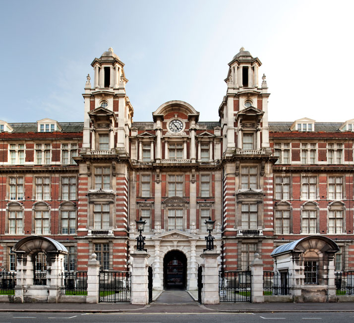 The Clothworkers’ Centre for Textile and Fashion Study and Conservation.photo © Philip Vile, Victoria and Albert Museum, London.