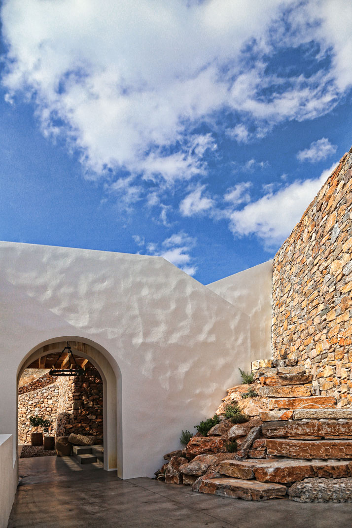 Syros IΙ. Photo © Ioanna Roufopoulou.