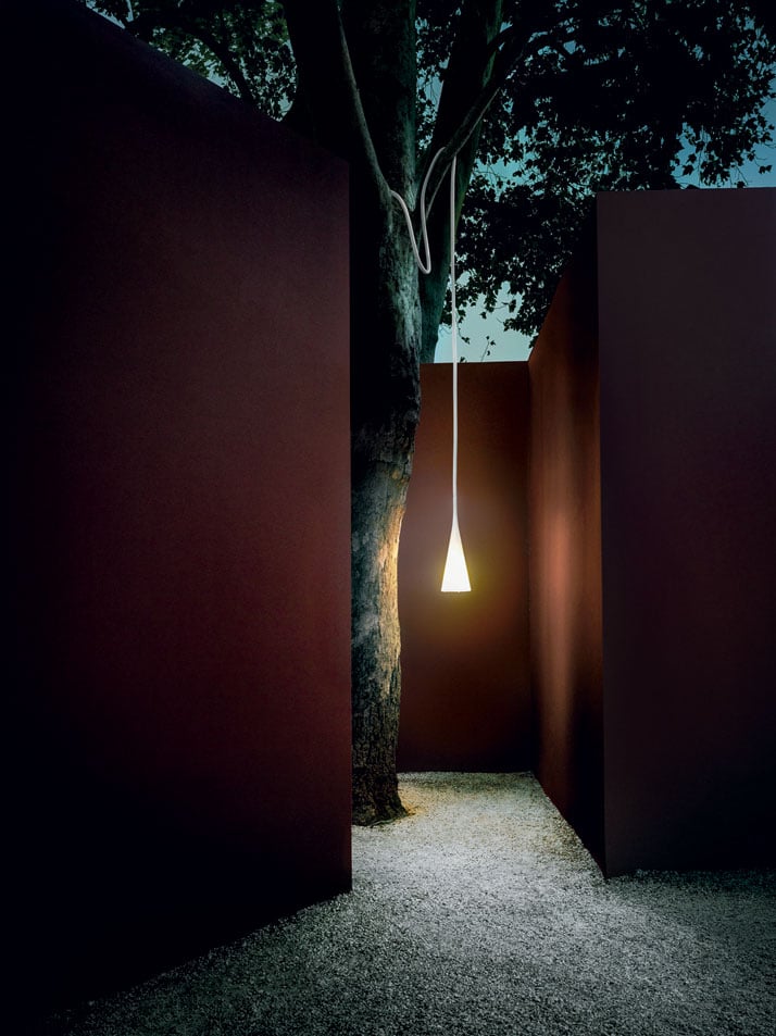 'Uto' by Lagranja Design, 2005. Photo by Tommaso Sartori, © Foscarini, RITRATTI-volume 1.