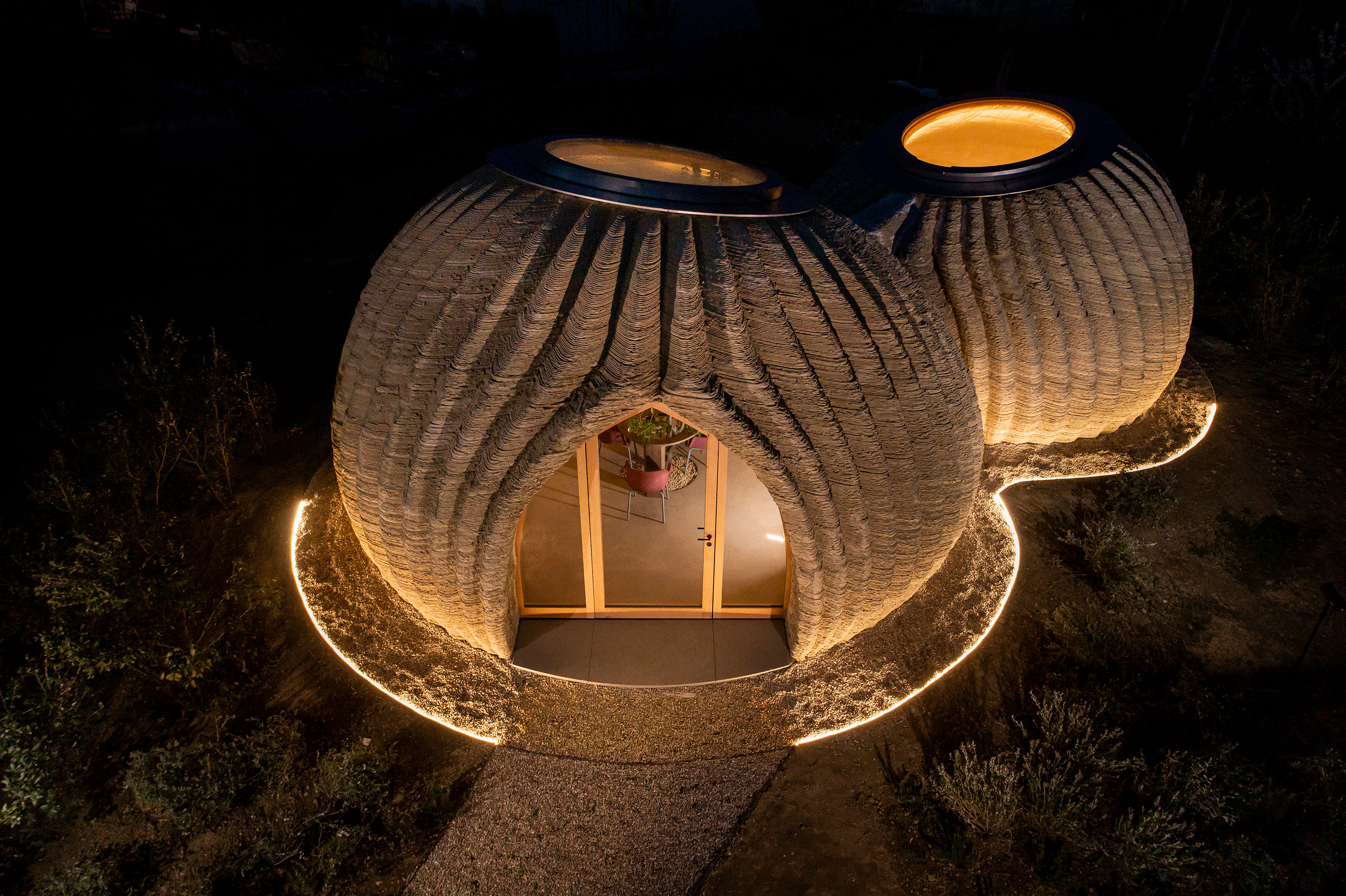 TECLA, 3D Printed Habitat by WASP and Mario Cucinella Architects. Photo by Iago Corazza.