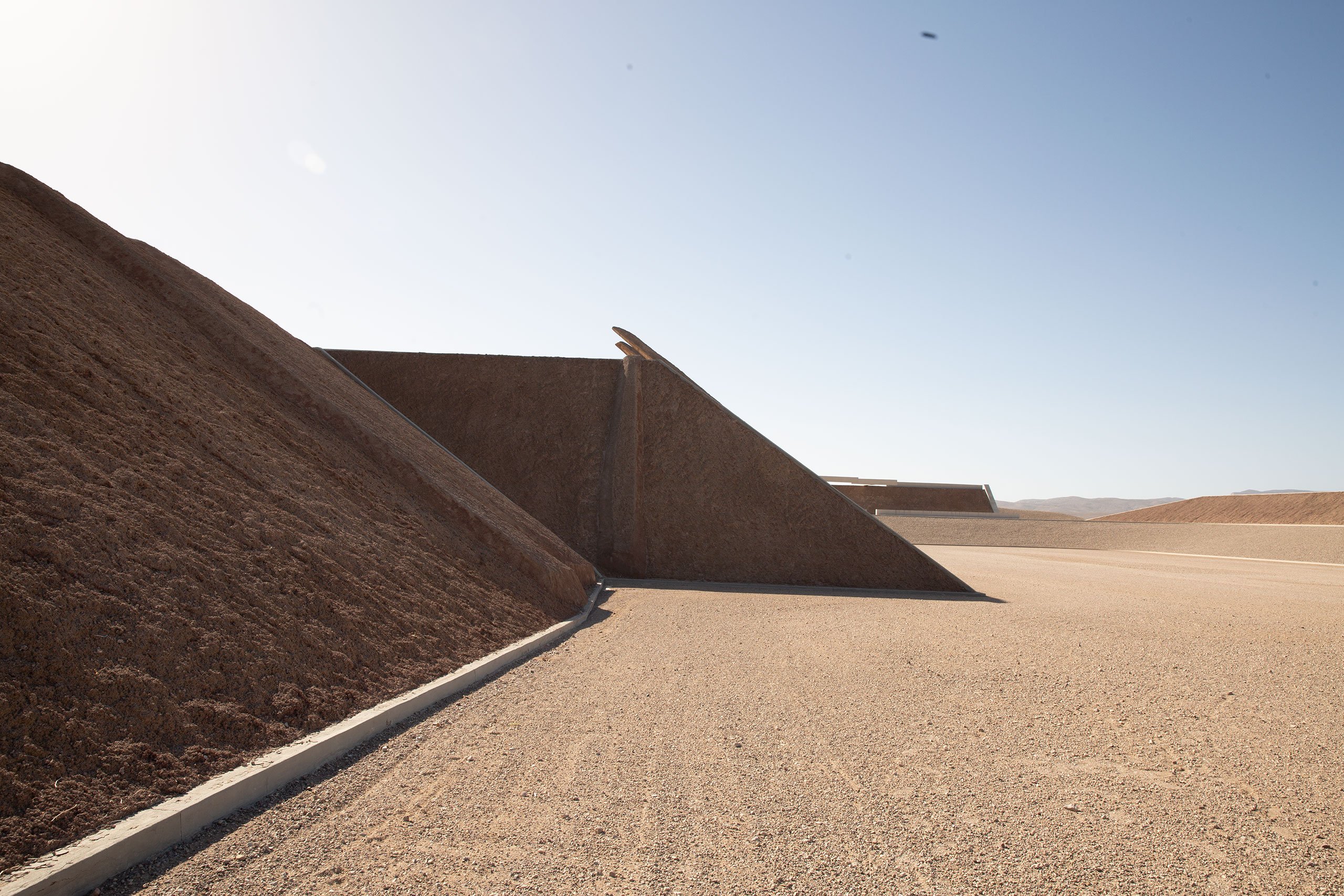 Complex One and Complex Two, City. © Michael Heizer. Courtesy Triple Aught Foundation. Photo: Joe Rome