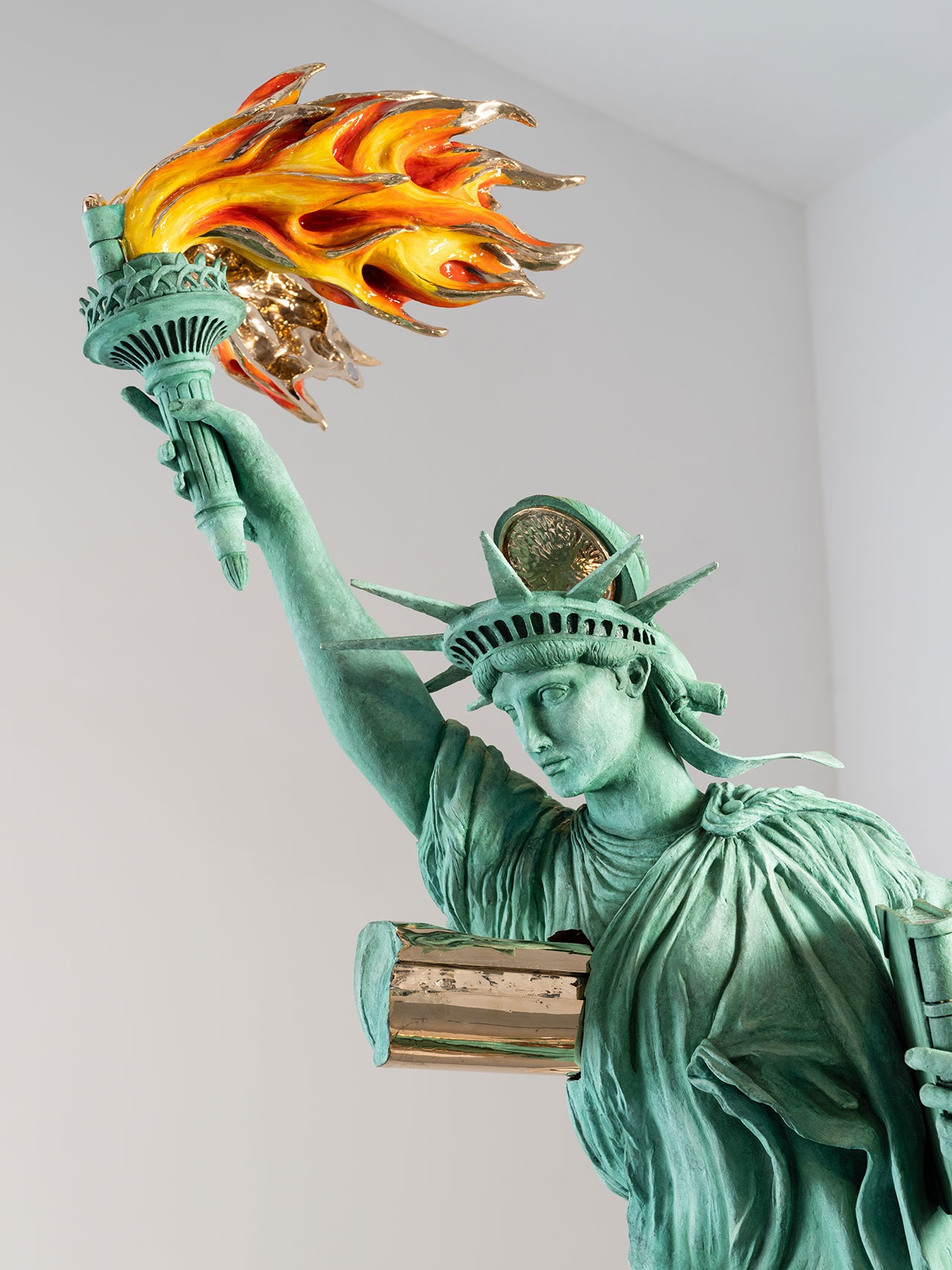 Installation view. "The American Job" by Studio Job at R &amp; Company gallery, New York, Nov 4, 2022 - Jan 27, 2023. Courtesy of Studio Job.
Featured: Lady Liberty, 2020-2022. Illuminated sculpture in polished, patinated, and hand-painted bronze. Edition of 5 + 2 APs + Prototype.