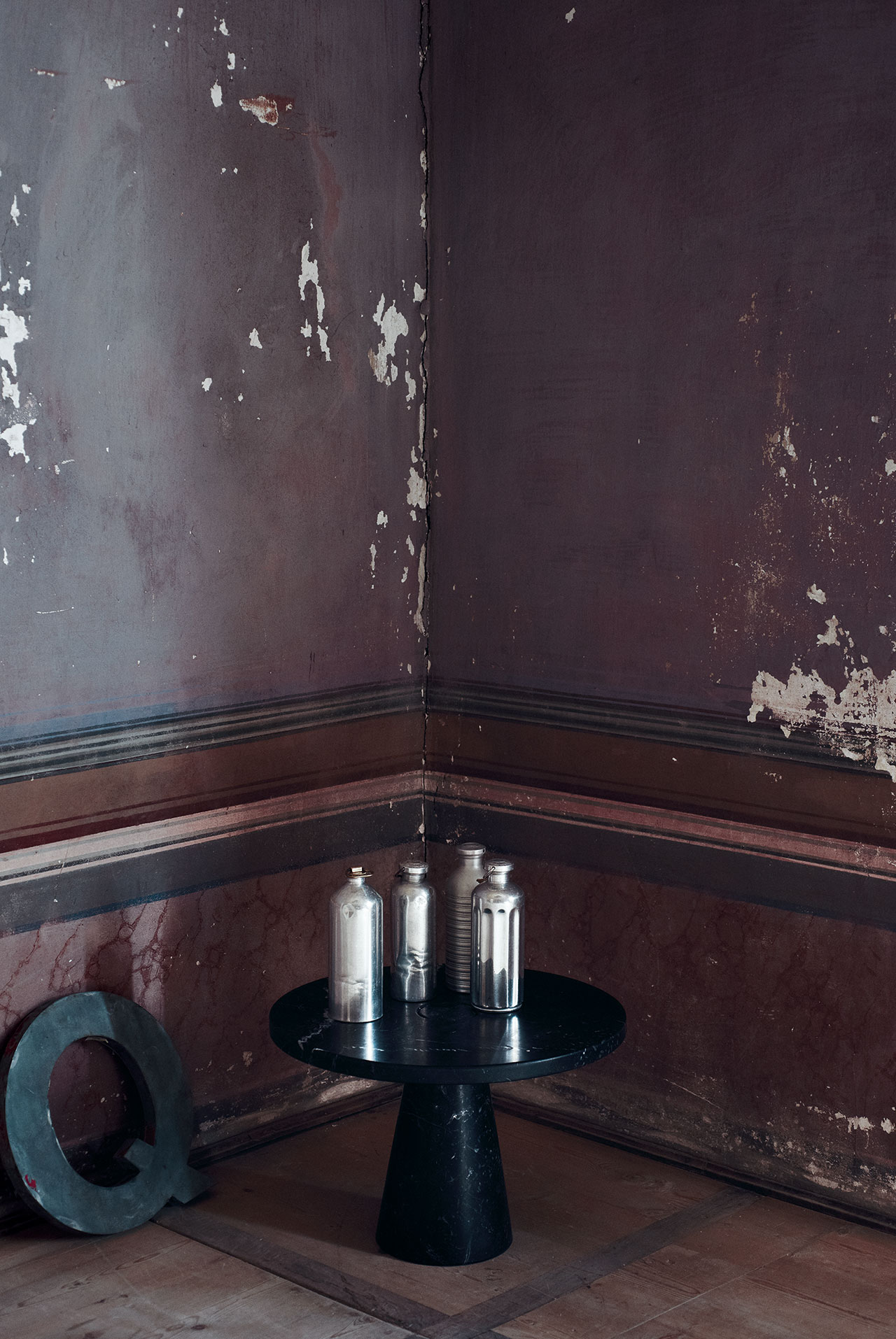 Eros table, The Mangiarotti Collection, Agapecasa © Agape