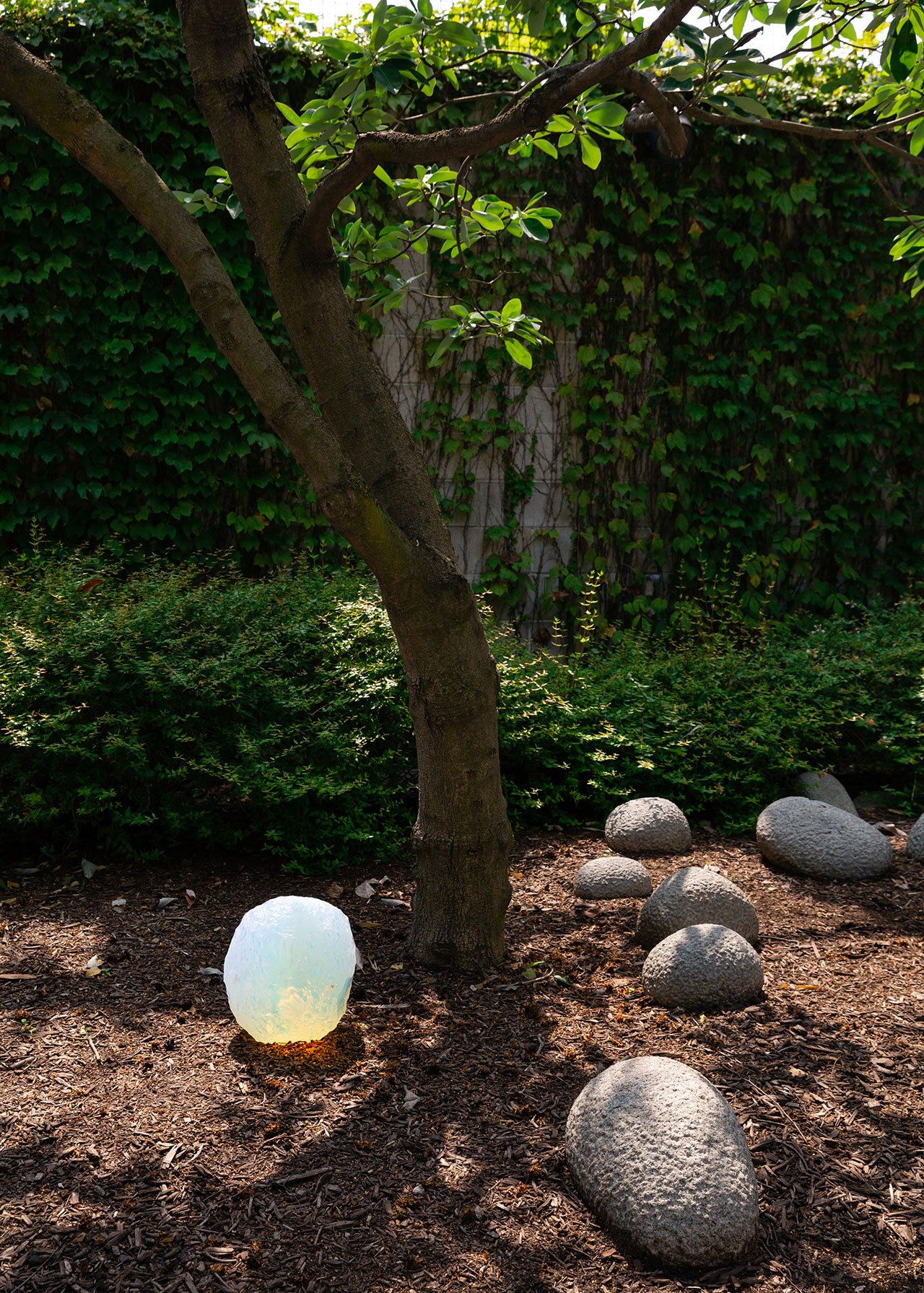 Installation view. "Objects of Common Interest: Hard, Soft, and All Lit Up with Nowhere to Go", Noguchi Museum, New York. Photography by Brian W. Ferry. Artworks © Objects of Common Interest and © The Isamu Noguchi Foundation and Garden Museum / Artists Rights Society
