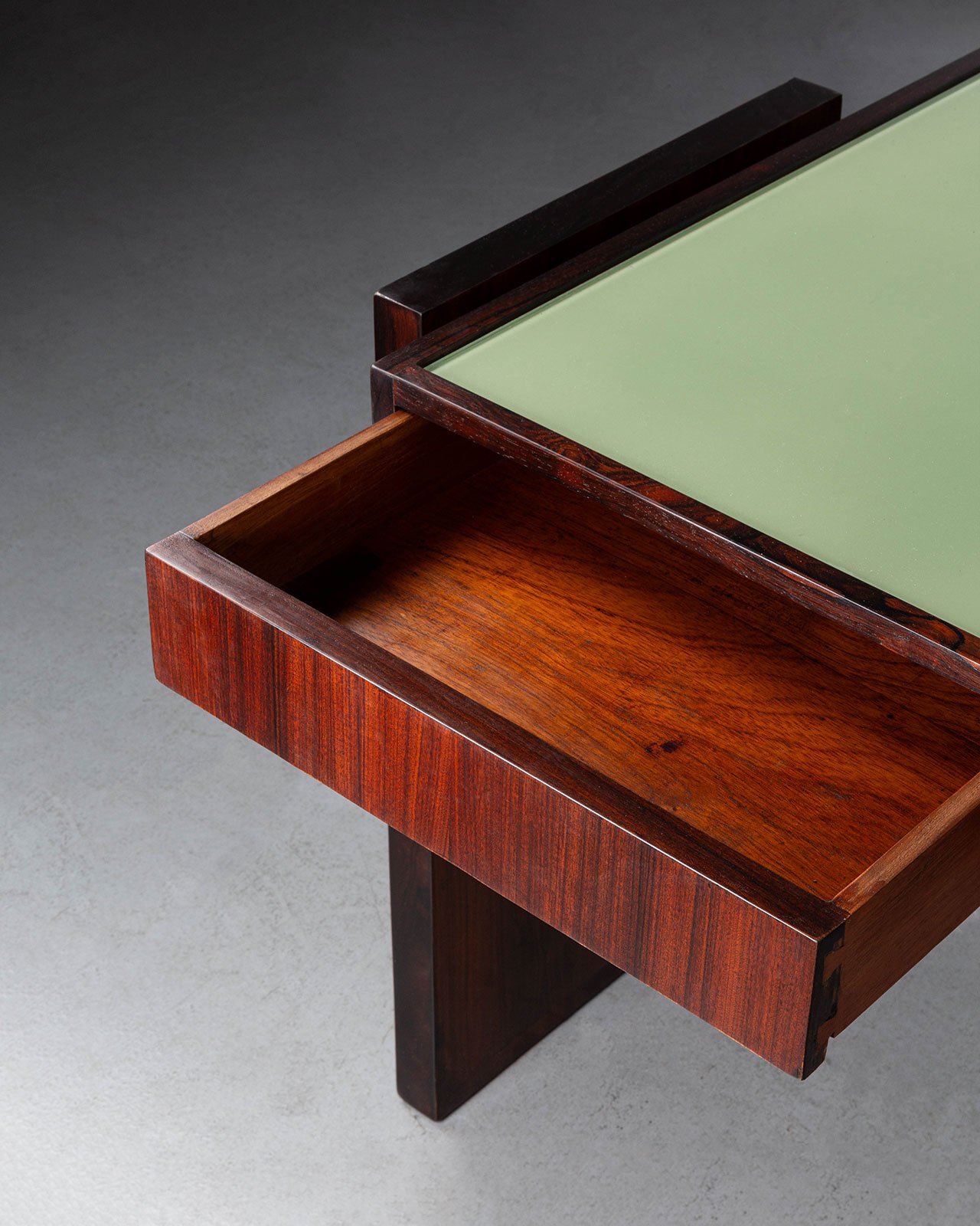 Desk by Joaquim Tenreiro. Photography © Carpenters Workshop Gallery.