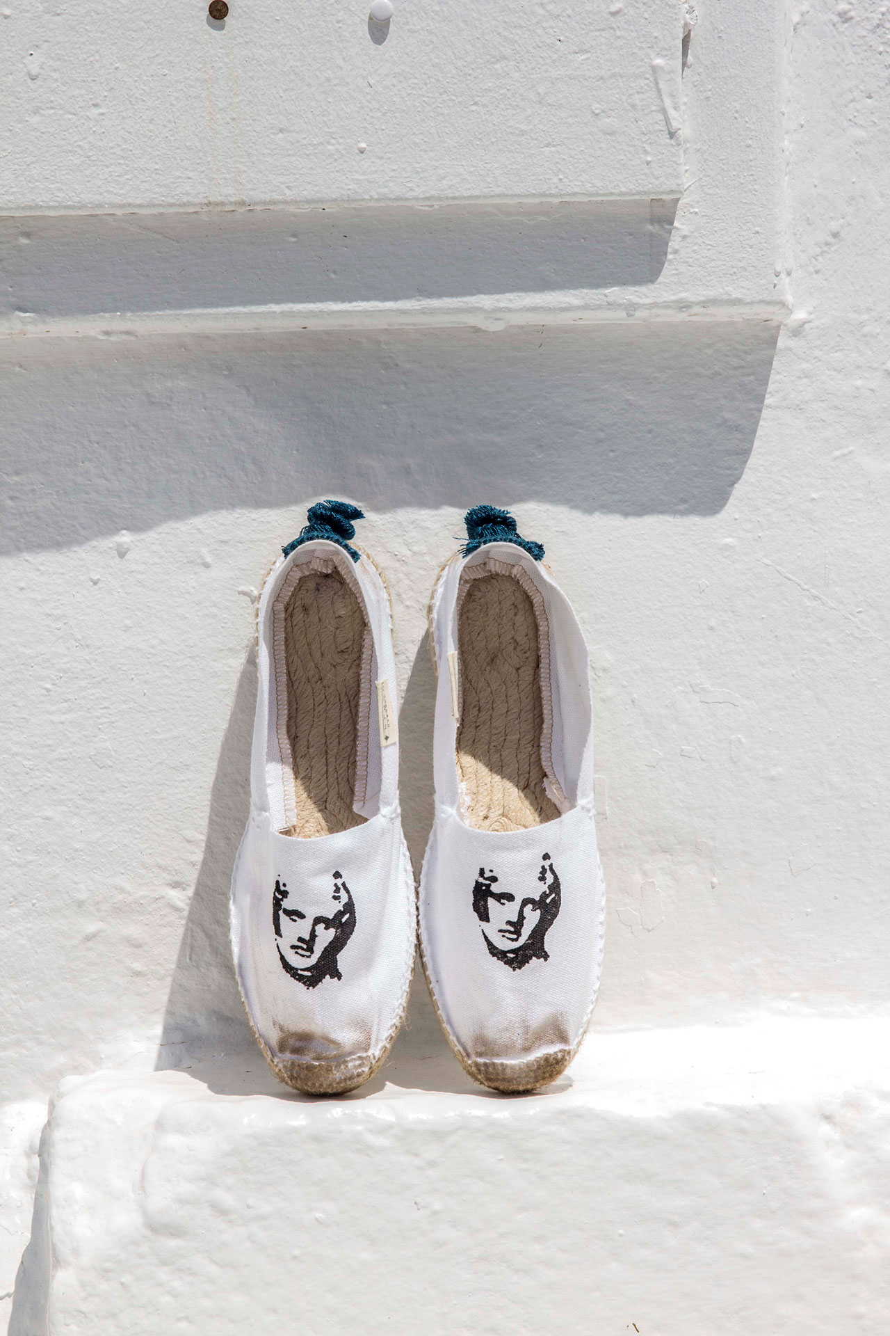 ERGON MYKONOS SS16 Footwear CollectionArt direction: George PavlakisPhotographer: Kwnstantinos MalekakisMake up artist &amp; Hair: Elena PsomaModels: Antigoni Tantsi &amp; Theresa (d.models)