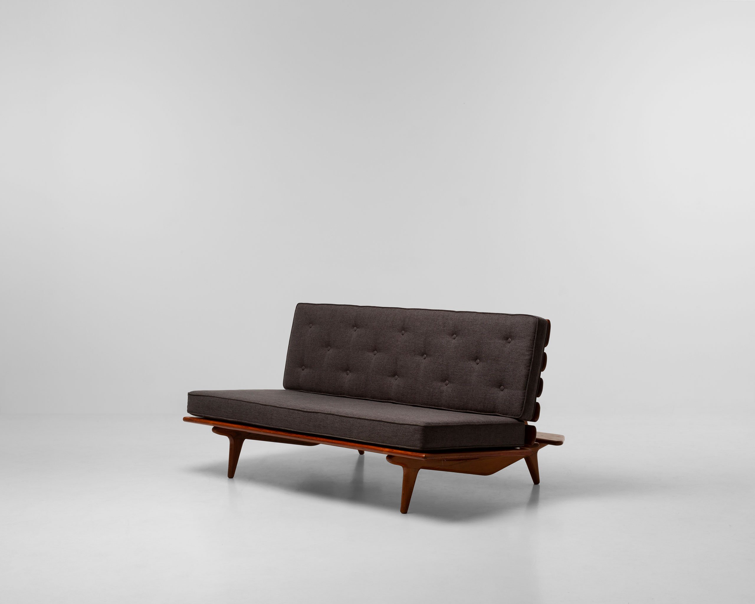 Hauner Sofa by Sergio Rodrigues. Photography © Carpenters Workshop Gallery.