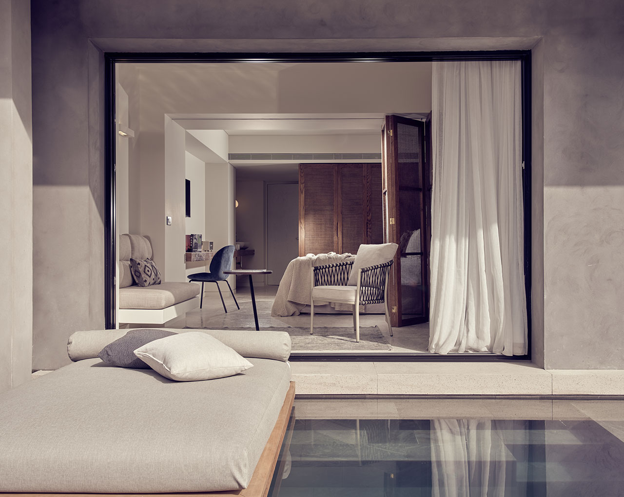Shared Pool Superior Suite. © Contessina Suites &amp; Spa | Zakynthos, Greece.