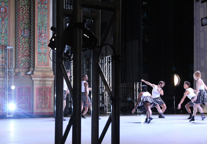 ''Hearts &amp; Arrows'' dance performance, Van Cleef &amp; Arpels, Olympia Theatre, Miami, 2014. Photo by Costas Voyatzis for Yatzer.