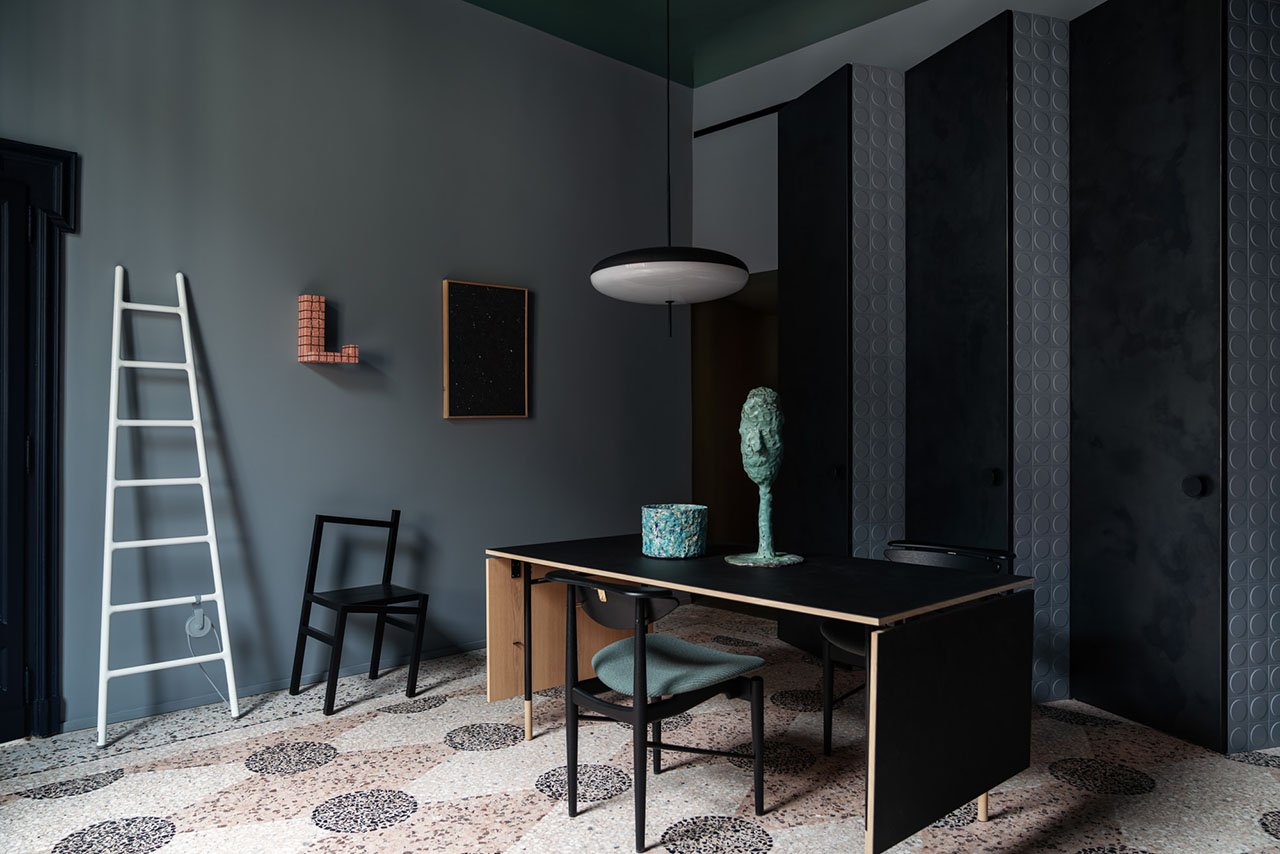 Elisa Ossino and Josephine Akvama Hoffmeyer, creative directors and founders of H+O, revealed their apartment installation, Perfect Darkness.Photo by Giorgio Possenti.