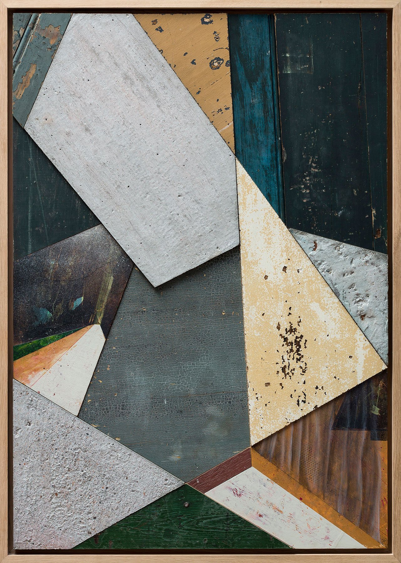 Back to the forest, 2015. Recycled wood, concrete, acrylic and medium on wood panel – Framed, 105 x 75 cm. Photo © Strook.