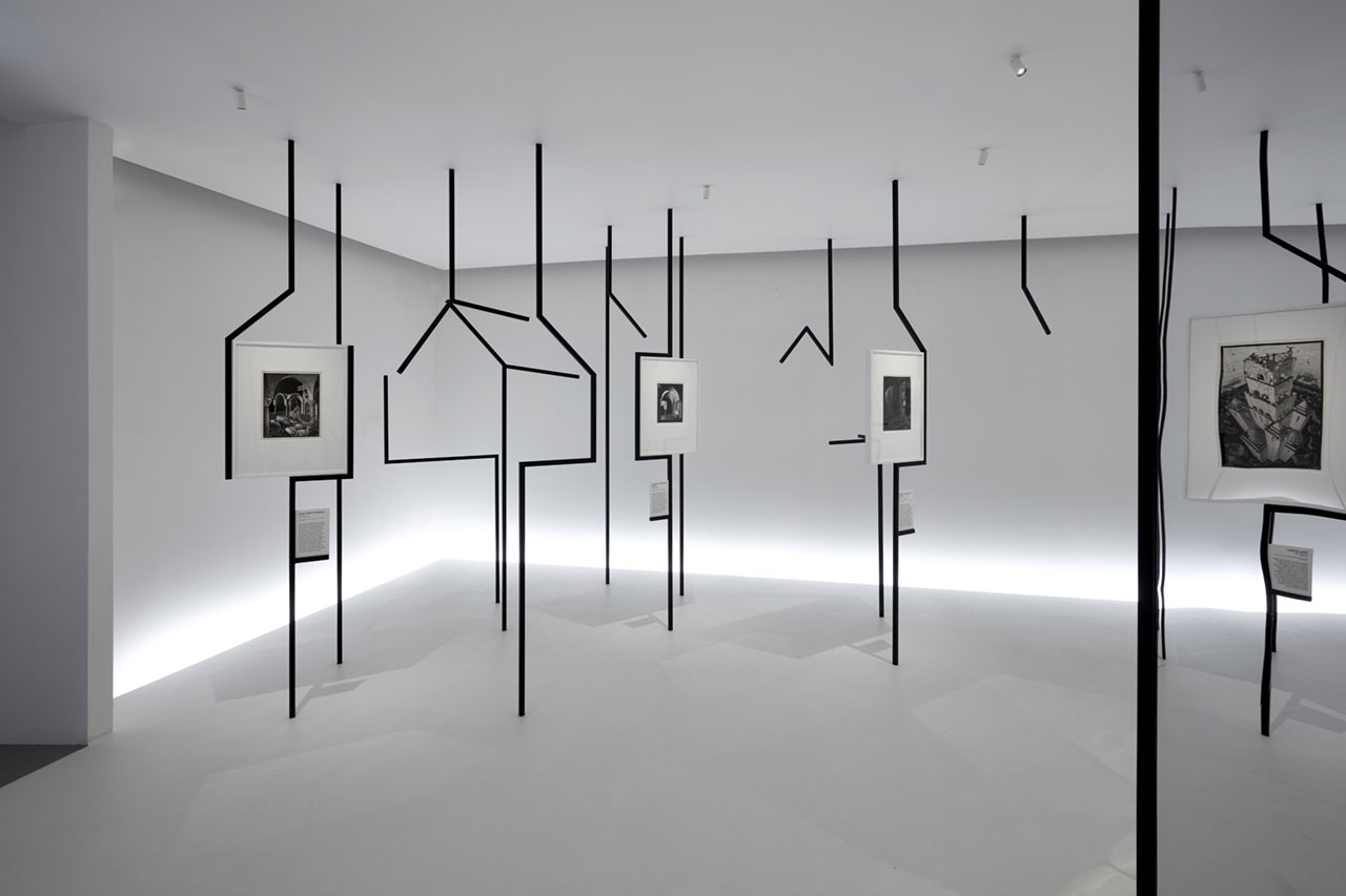 Escher x nendo 展览现场 | 在两个世界之间，NGV 国际展览空间于 2018 年 12 月 2 日至 2019 年 4 月 7 日举行。摄影：Sean Fennessy。