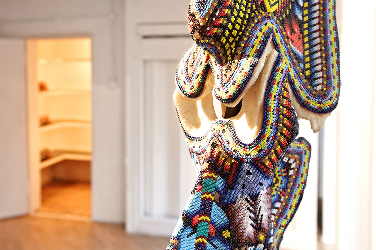 the hand-beaded art of ''OUR EXQUISITE CORPSE'' in the LN-CC exhibition space, photo © Ben Benoliel / LN-CC