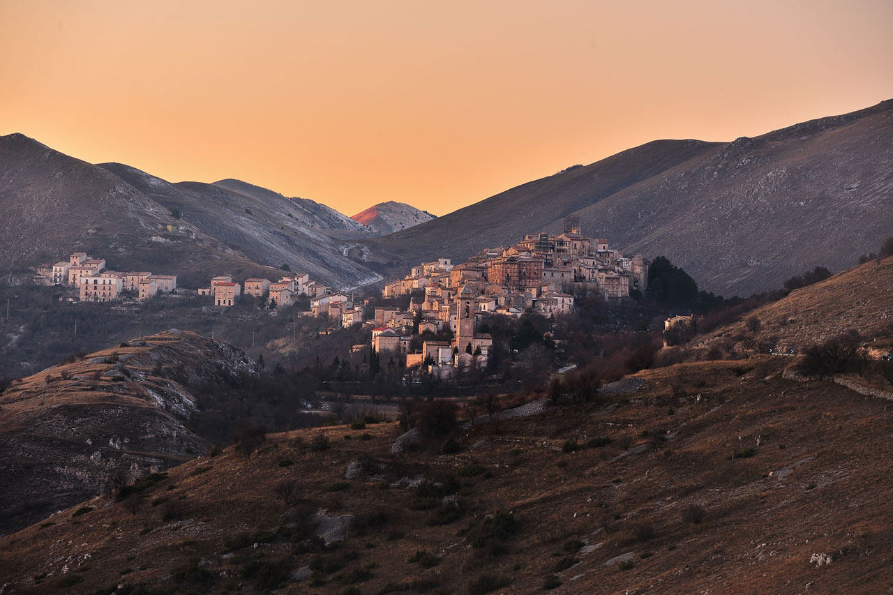 Santo Stefano di Sessanio, Italy, photo © David De Vleeschauwer.