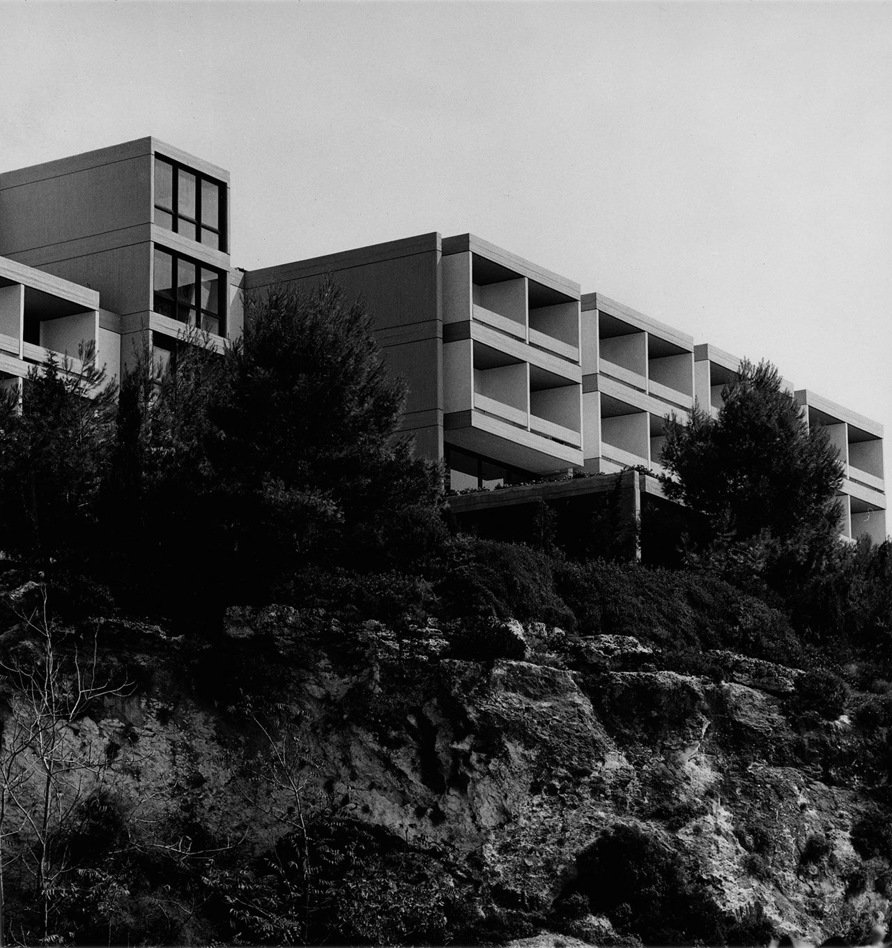 White Rocks Hotel in Kefalonia, Greece. Photo © Nicos Valsamakis.