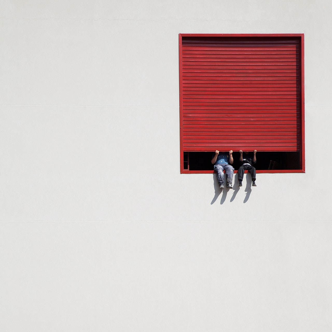 Red box, photo © Serge Najjar.