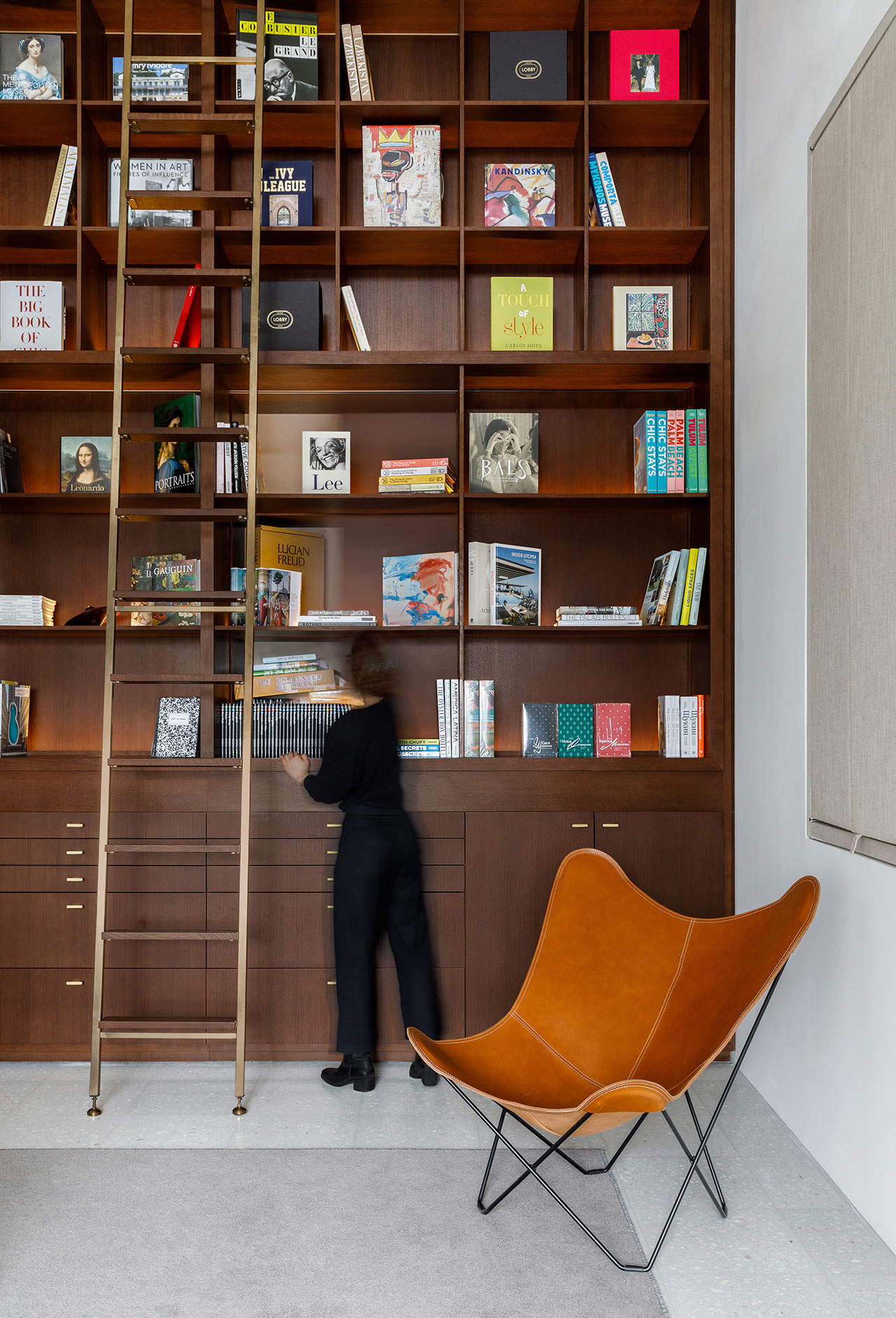 LOBBY Moscow / Art-Concierge, Shop &amp; Cafe in Moscow. Interior design by Arch(e)type
Photo by Dmitriy Volodin.