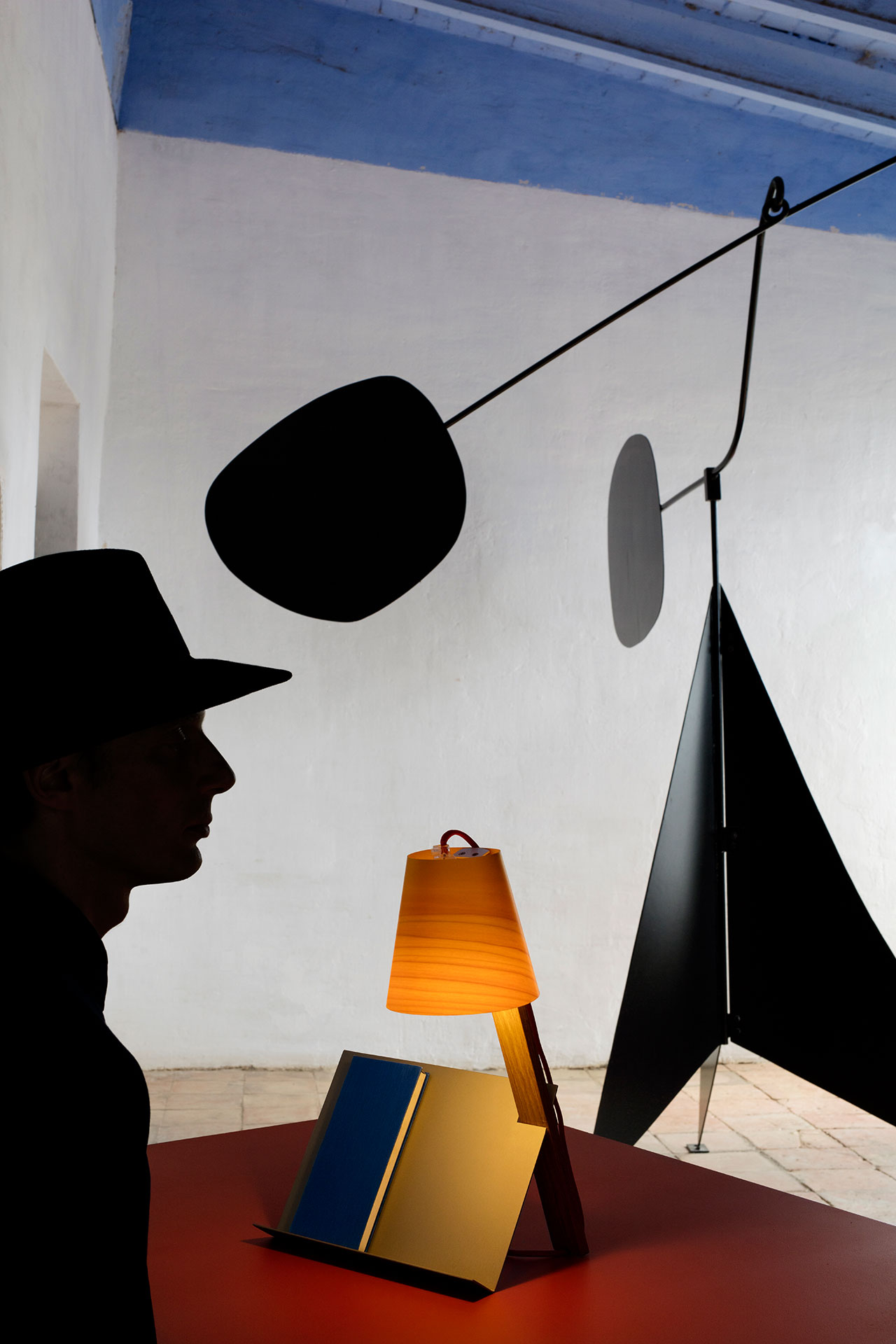 Asterisco table lamp by Cuatro Cuatros, from the Palacio de Casavells photo shoot. Photo by KlunderBie Studio.