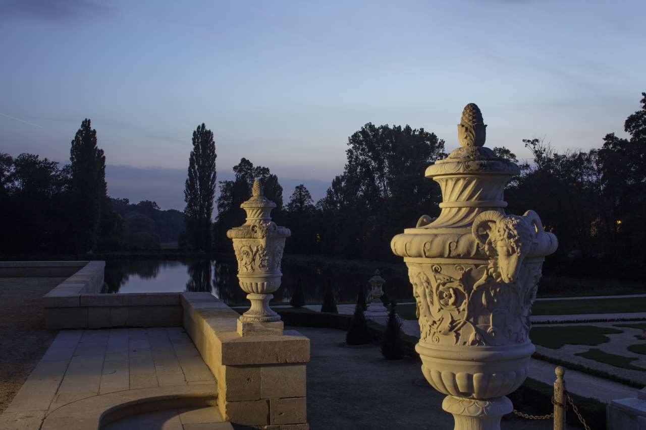 Photo by Bruno Ehrs for "Château de Villette. The splendor of French decor”, published by Flammarion.