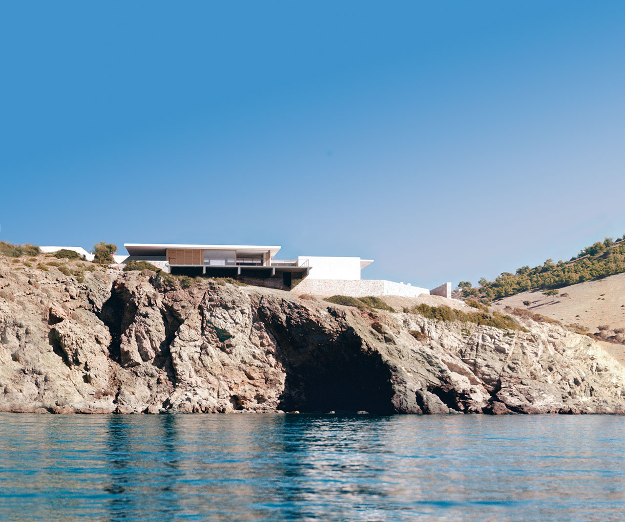 House in Anavissos, Attica, Greece. Photo © Dimitris Kalapodas.