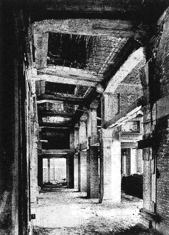 Il Fondaco dei Tedeschi, reconstruction of the loggia’s vaults, 1930s. Image courtesy OMA.