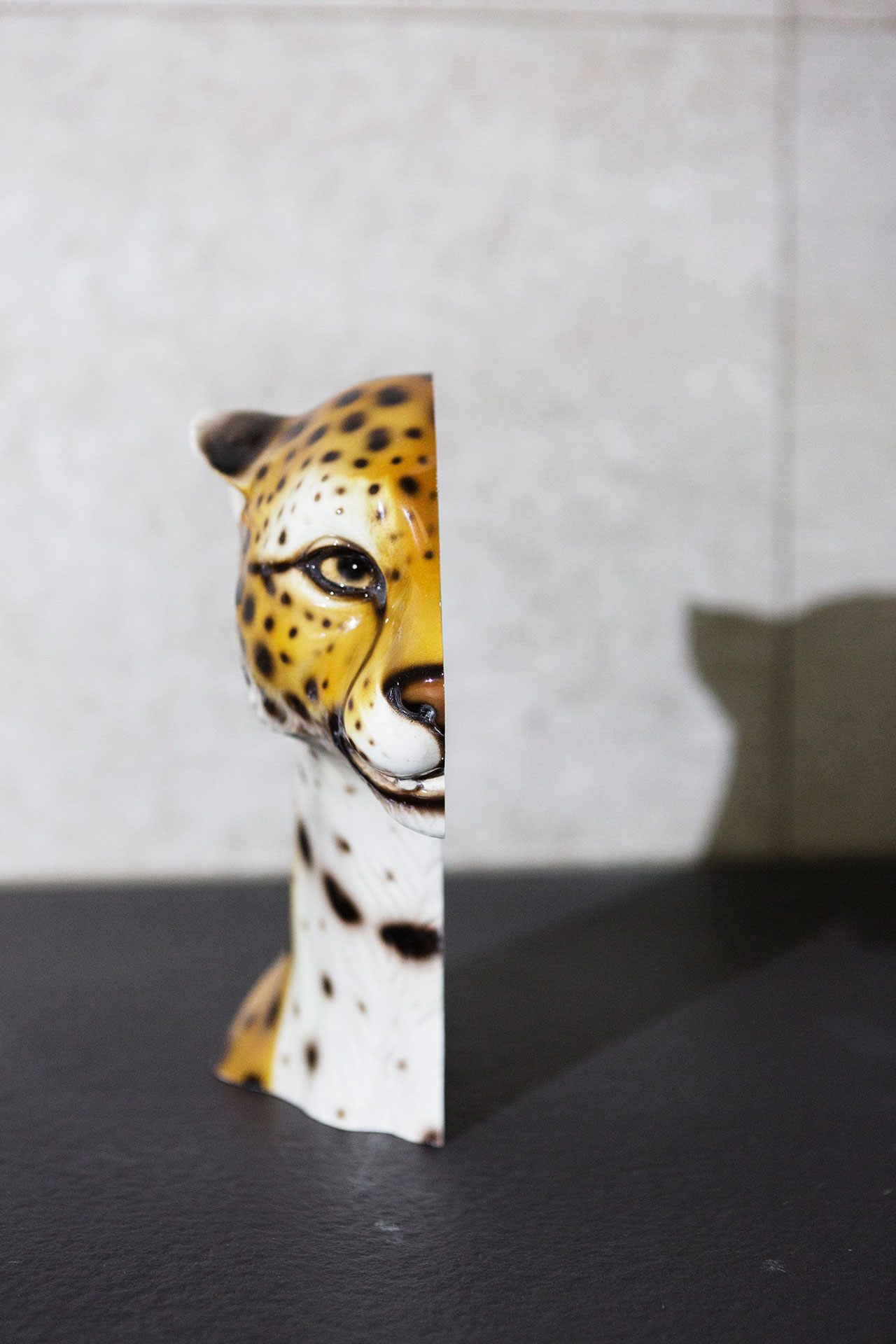 Nucleo (Piergiorgio Robino + Marzia Ricci), “Boolean” Or  (Cheetah), 2017. Cut on vintage ceramic sculpture, 33 x 11 x 30h cm. Unique piece. Photo by Studio Pepe Fotografia.