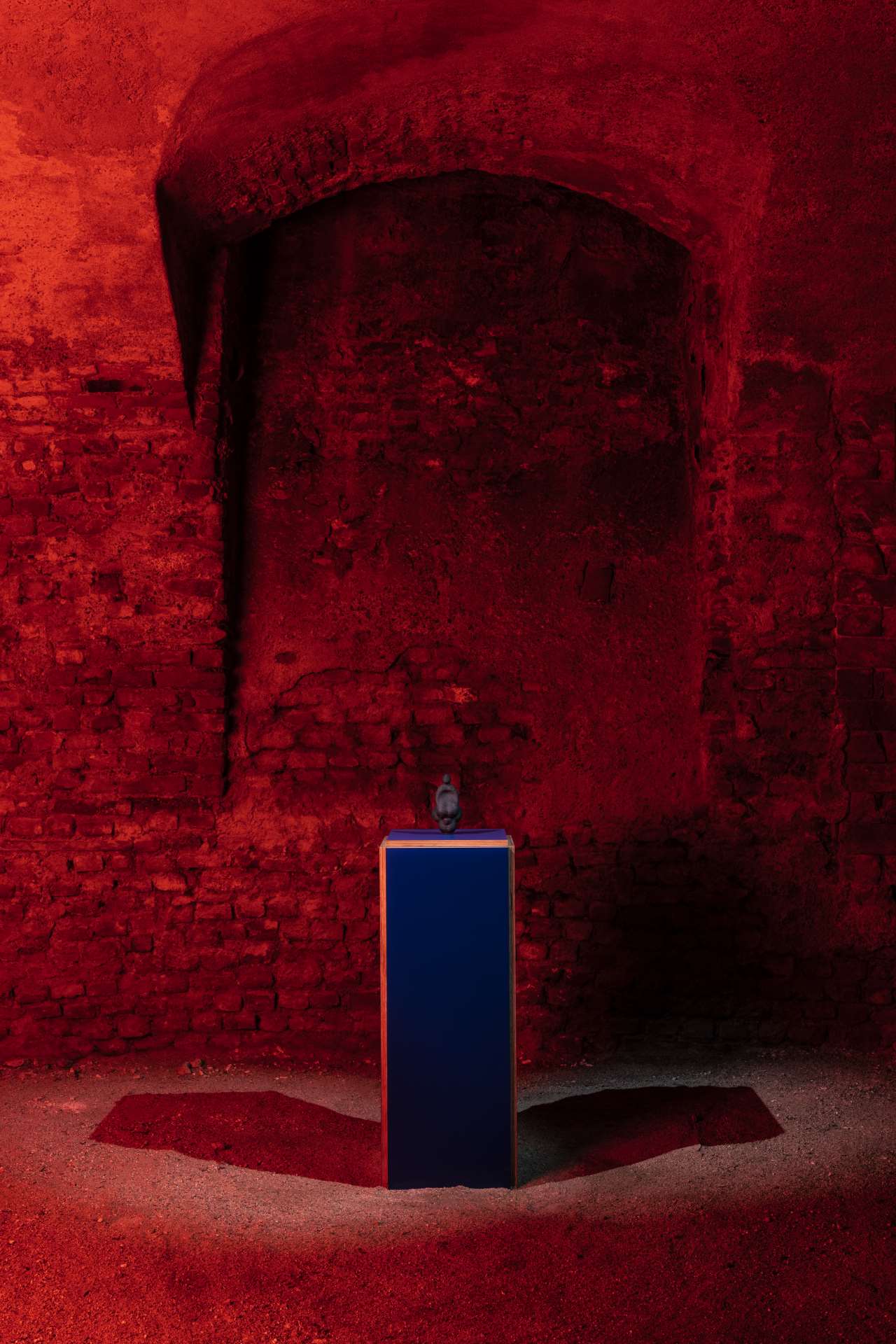 罗伯托·西罗尼的《人类代码》展览视图，以数字维纳斯 (2019) 为特色。 费德里科·维拉摄。
