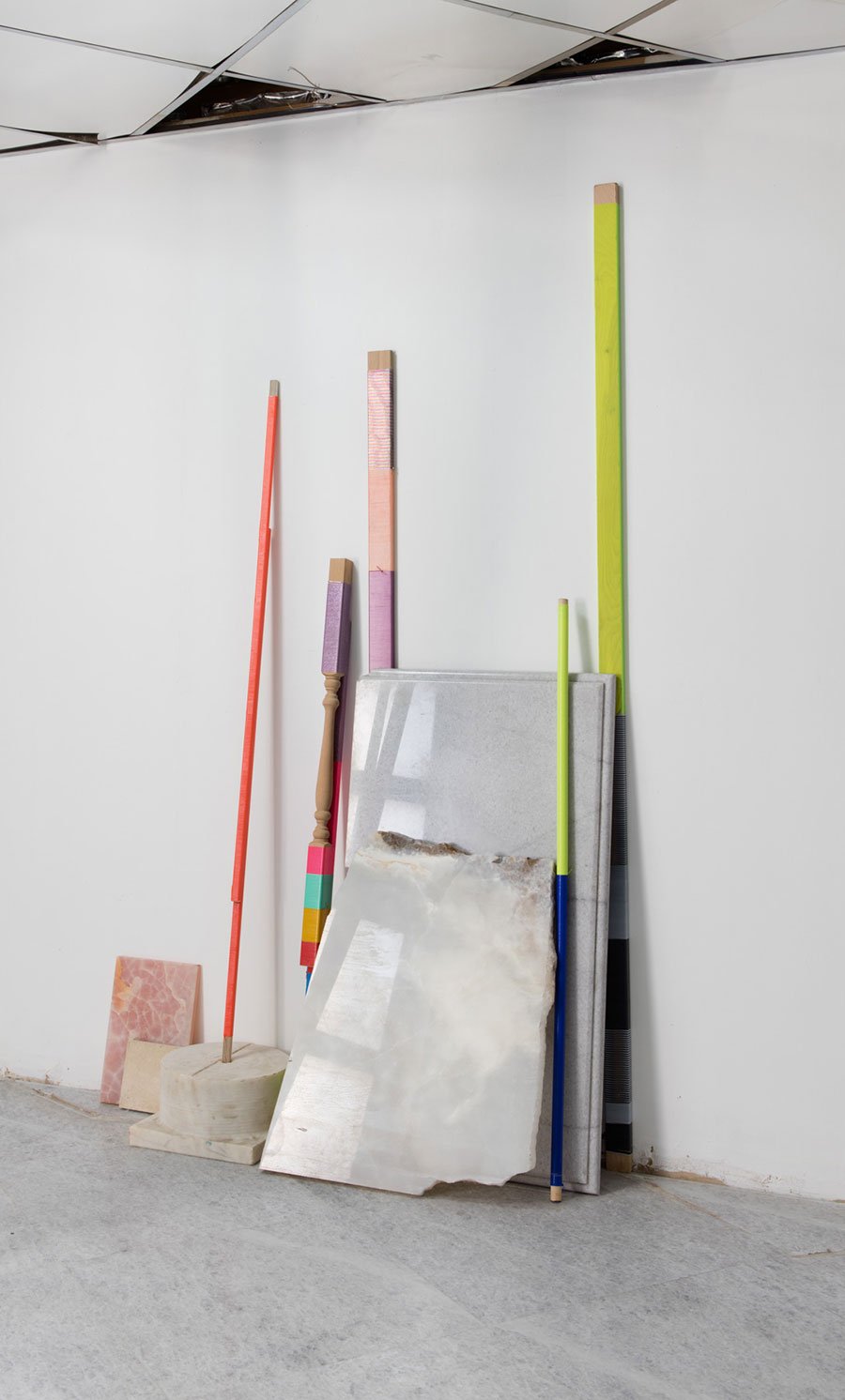 Silvina ArismendiSpears, 2015Wood and plastic stringVariable Dimensions.