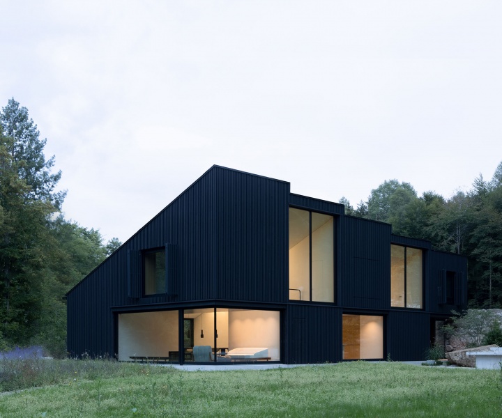 A Family House in the Bavarian Countryside is a Minimalist Sculptural Marvel