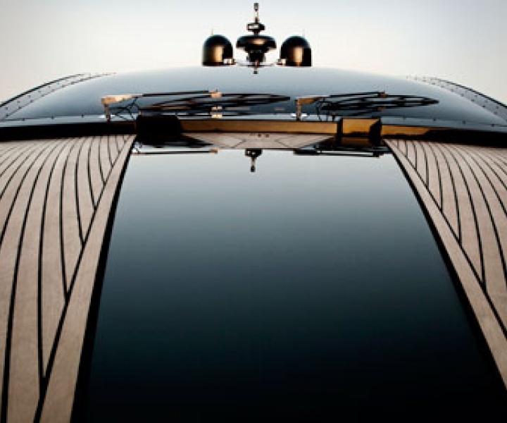 Hedonist yacht by Art of Kinetik