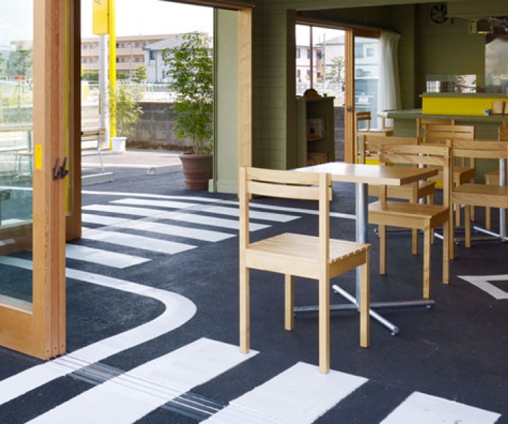 Café/Day by Suppose Design Office
