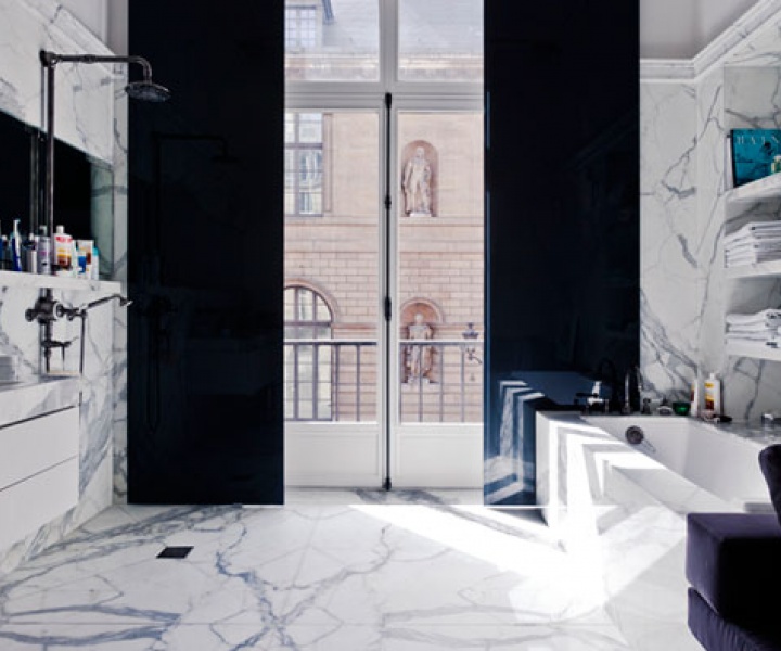 An Apartment by Isabelle Stanislas on Rue de Rivoli, Paris, FR